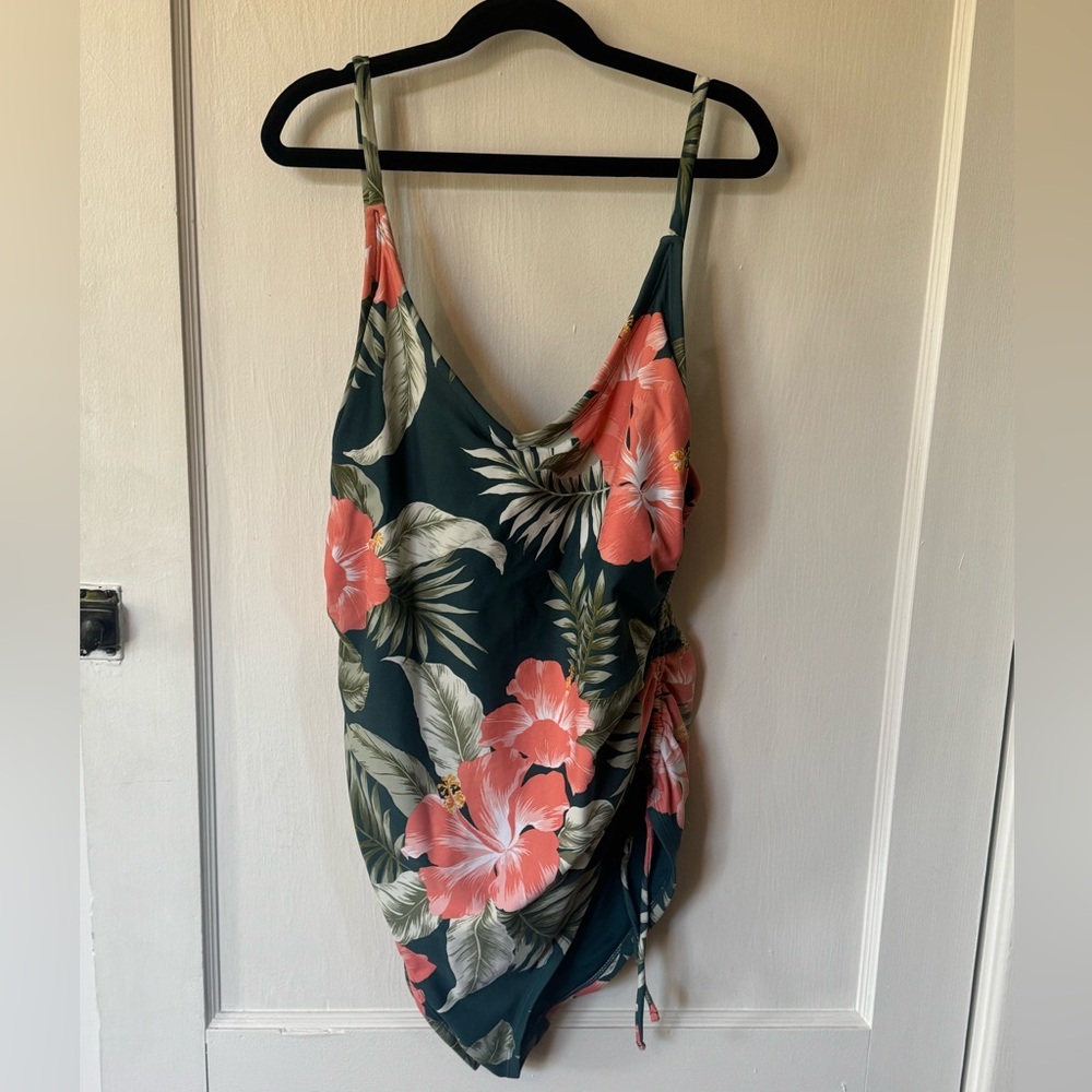 Floral Swimsuit - Kona Sol - L